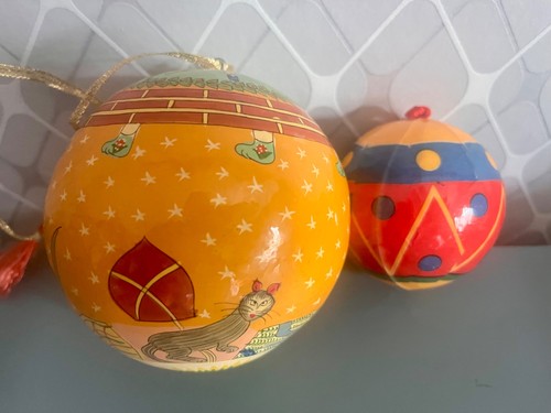 Alte pappmache kugel - 2x,
