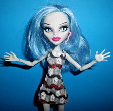 %***Monster High von Mattel*Ghoulia Yelps***%