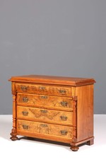 Stilvolle Gründerzeit Kommode