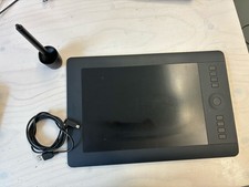 Wacom PTH-651 Intuos Pro M Grafiktablett