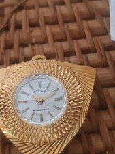 Seltene KETTENUHR von Secila Handaufzug  ANTIMAGNETIC  läuft Super ca  70 JAHRE