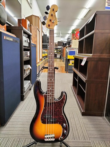 Fender precision bass - fender,