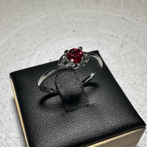 Ring versilbert zirkonia - zirkonia, roter