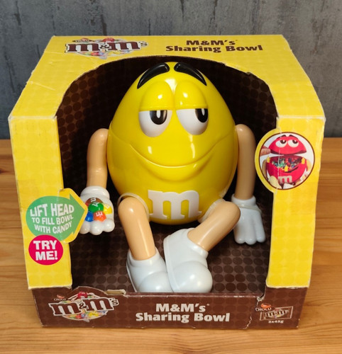 Sharing bowl - m&m’s,