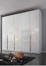 kleiderschrank weiß hochglanz