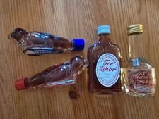 Flasche Miniatur Seehund Groenfeld 0,02 l Teelikör 0,04 l Pfirsich 20 ml Sammler