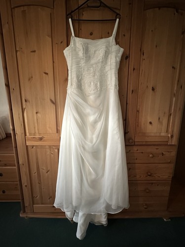 Brautkleid von lilly - brautkleid,