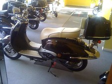 Sitz Sitzbank mit Rückenlehne