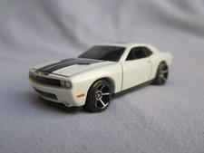 Hot Wheels 08 Dodge Challenger