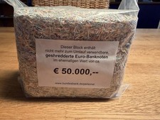 Block geschreddert Euro-Banknoten von ca. 50.000 € „Scherzgeschenk“