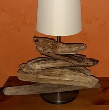 Tischlampe Schwemmholz