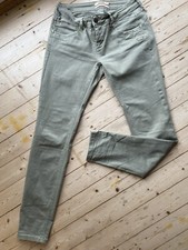 Nie getragene Gang Jeans, W30L32 in hellem Khaki grün