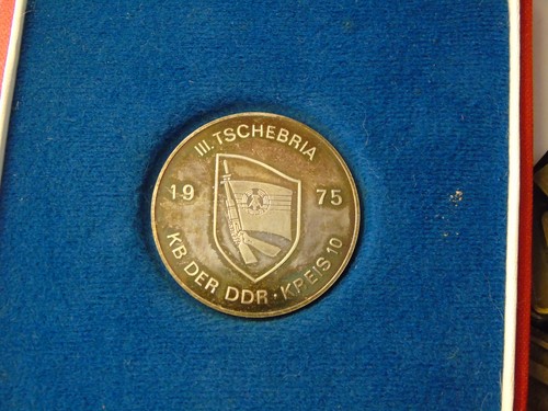 Iii tschebria 1975 - iii.,