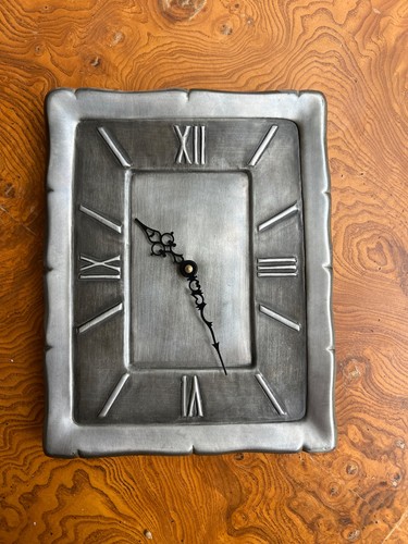 Schlichte uhr zinnfassung - in,