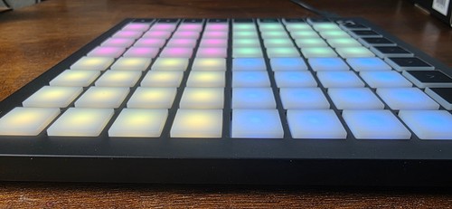 Novation launchpad mini - novation,