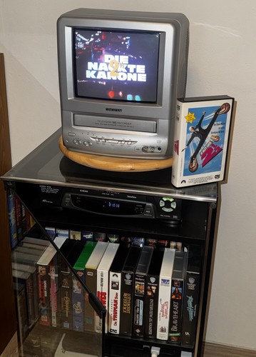 Vhs die nackte kanone - die,