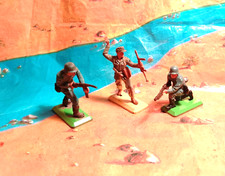 %% Britains Deetail 3 Soldaten