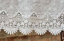 Hochwertige Scheibengardine