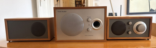 Tivoli audio model two fm - tivoli, am/fm
