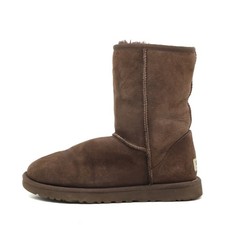 UGG Damen Classic Short 5825