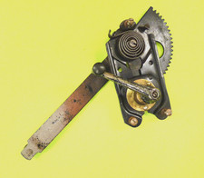 Mercedes Benz W114 W115 /8 Fensterheber manuell hinten rechts mit Kurbel