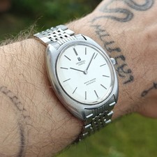 Universal Genf White Shadow