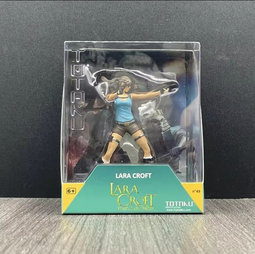 Totaku lara croft tomb rider - ,