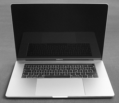 Apple macbook pro 2019 - apple, 15"