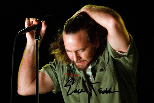 Eddie vedder signed autogramm - signed,