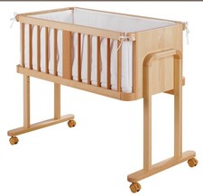 Geuther Baby Beistellbett  Aladin mit Matratze, Rollen, Umbauseite Buche massiv