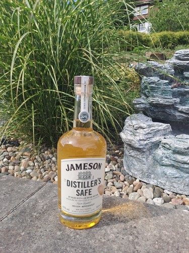 Jameson distiller safe - jameson,