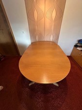 Esstisch oval, ausziehbar, Holz, Maße: L 140+45 x B 90, sehr guter Zustand