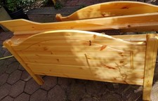 Bettgestell Kiefer mit Rollrost für Matratzengrösse 1mx2m