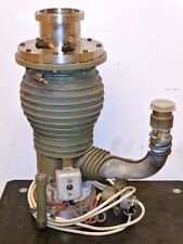 Varian NRC Diffusionspumpe Typ 0183 mit Schalendampfsperre, wassergekühlt 1450W