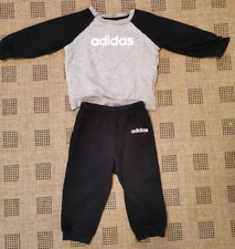 ADIDAS Jogginganzug Baby Kind - Gr. 80 (9-12 Mo.) - schwarz/grau - Zweiteiler