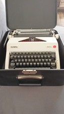 Reiseschreibmaschine Olympia