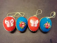 4 bunte OSTEREIER Handarbeit Stoff/Spitzenborte Osteranhänger Kunststoff