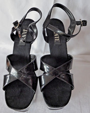 Damen  PLATEAU-SANDALEN, 44, extreme HIGH HEELS,schwarz, Lack, getragen, o. Kart