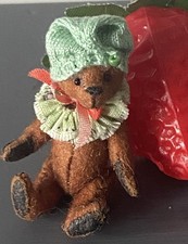 Dollhouse Mini Artist Detailed