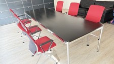 USM HALLER Konferenztisch mit