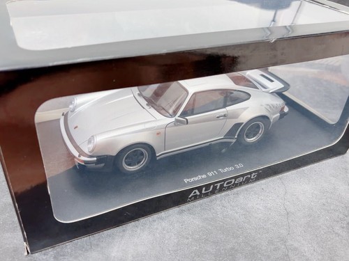 Autoart porsche 911 - 911, (930)