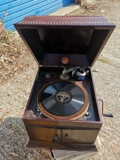 1900er + Geisha Grammophon Tischplatte tragbarer Schrank Aufziehmodell Vintage selten