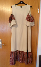 Kleid NEU 44 Cutout Beige