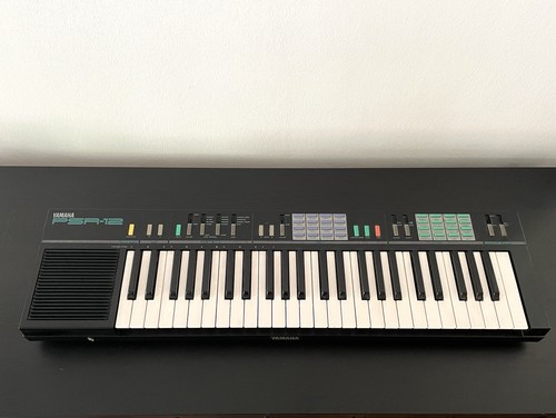 Vintage retro keyboard yamaha - vintage,