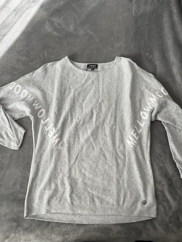 Grauer lässiger pullover - grauer, mit