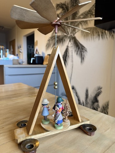 Pyramide weihnachtspyramide - pyramide,