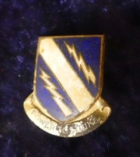Army crest clutchback - crest,