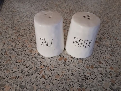 Salz und pfefferstreuer - salz,