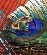 Mysterious green ring - ✨️mysterious,