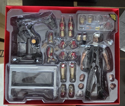 Tony stark hot toys - tony, 191
